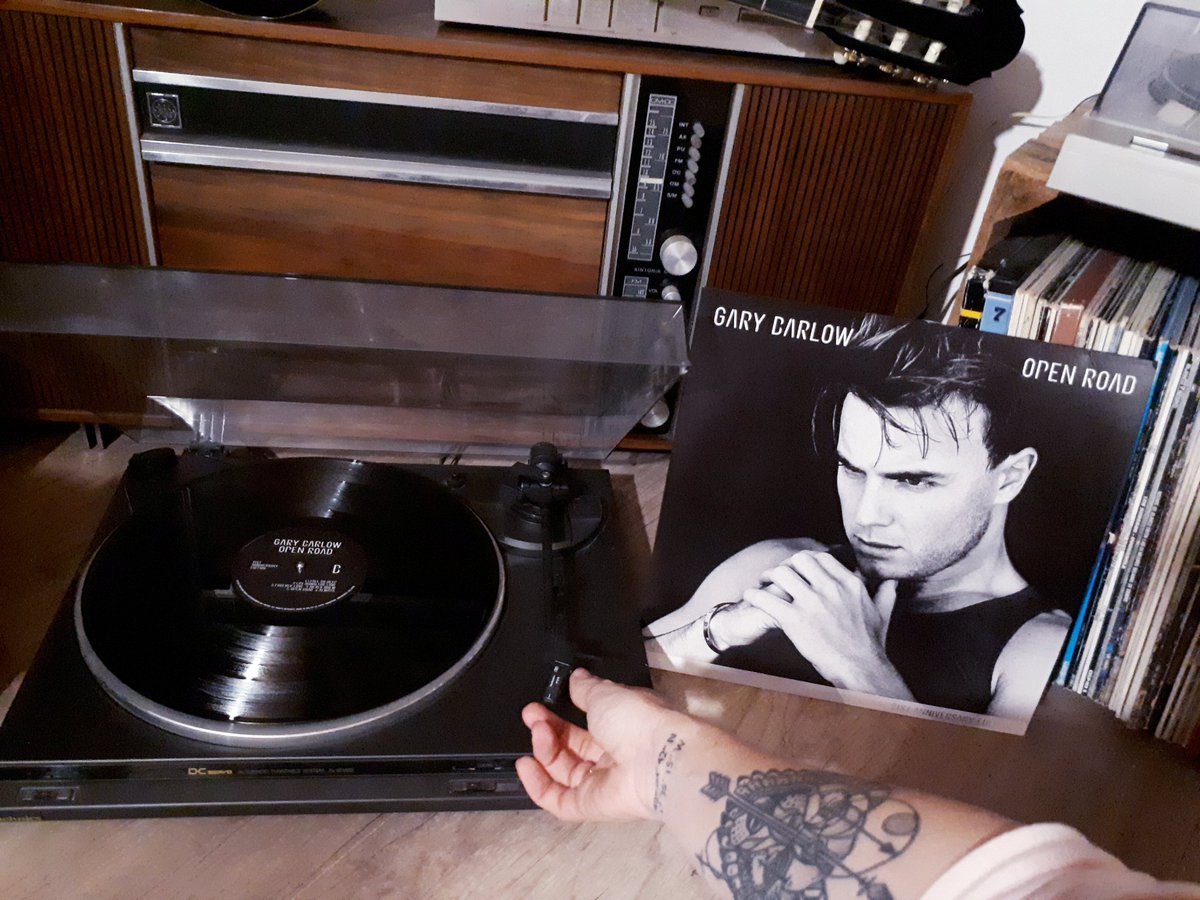 Merylokos's tweet photo. @GaryBarlow Open Road 21st Anniversary Edition. #VinilRecord. Good music always sound in a vintage turntable. Your voice meant a lot in my life.
From SPAIN with love. I hope to meet you. 
#gbsolo2018 https://t.co/qbzwAItkuh
