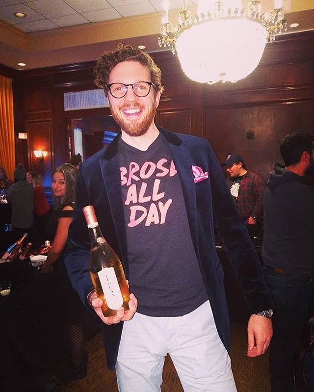 National Rosé day - the Brosé way! Cheers to a great crew. #elouan #roséallday #brosé #realmendrinkpink with @andrew_strenk.