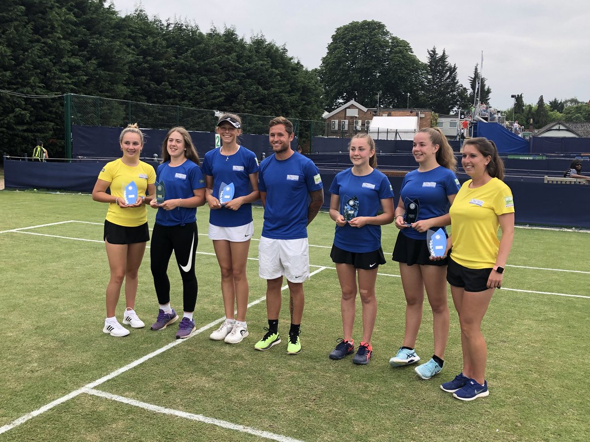dropshotannie's tweet photo. @Middlesexlta @TennisSussex @surrey_tennis @Kentlta @LTASouthEast @JudyMurray @SurbitonRFC @LTACompetitions @_JoWard @Sangeeta88 @TennisinSussex Pictures of the winning Sussex girls ......👏👏 @TennisinSussex https://t.co/yK4TUx7OKS