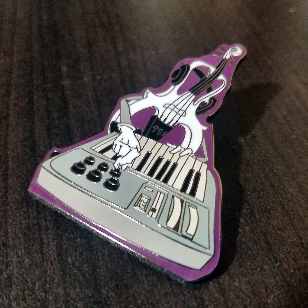 MarvillousBeats's tweet photo. Visit https://t.co/mmVFMwsI5K
or Click The Link in my Bio!
Only $12 or get the $20 value pack containing an Enamel Pin and an autographed copy of the Classical Hustle Album!
#enamelpin #violin #mpc #beatstars #classicalhustle #thirdandninth #hiphop #emcee #musicproducer https://t.co/5OCU4bgIUg