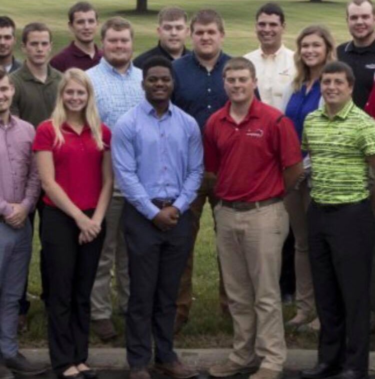greatleaves's tweet photo. We are MANRRSProud of our students making transformational contributions in companies and organization across the nation this  summer @GROWMARK @MonsantoCo @Bayer @UnionPacific @JohnDeere https://t.co/lLggarakOP