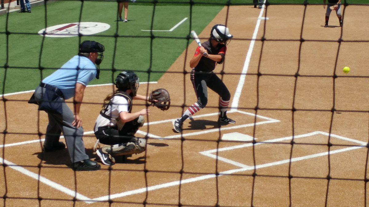 lady_demons's tweet photo. Very proud of @malloriehope12 she got to play in the 2018 All State Game today proud of ya mallorie ⚾. https://t.co/pT1L3gybsK