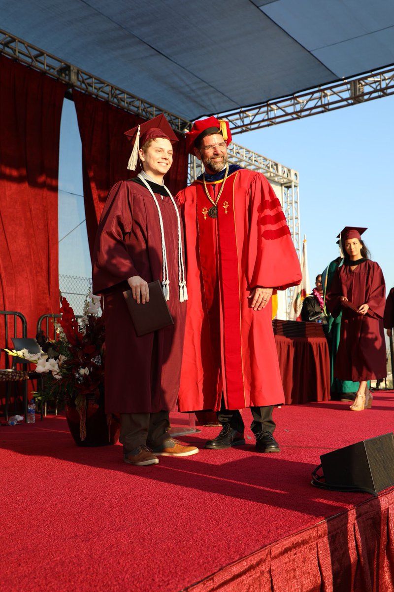 NorcoCollege's tweet photo. Milestone moment for our students: receiving your degree or certificate. #achievetodream #NC2018Grad #NorcoCollegeGrad2018 π https://t.co/tbVNmFKHfT