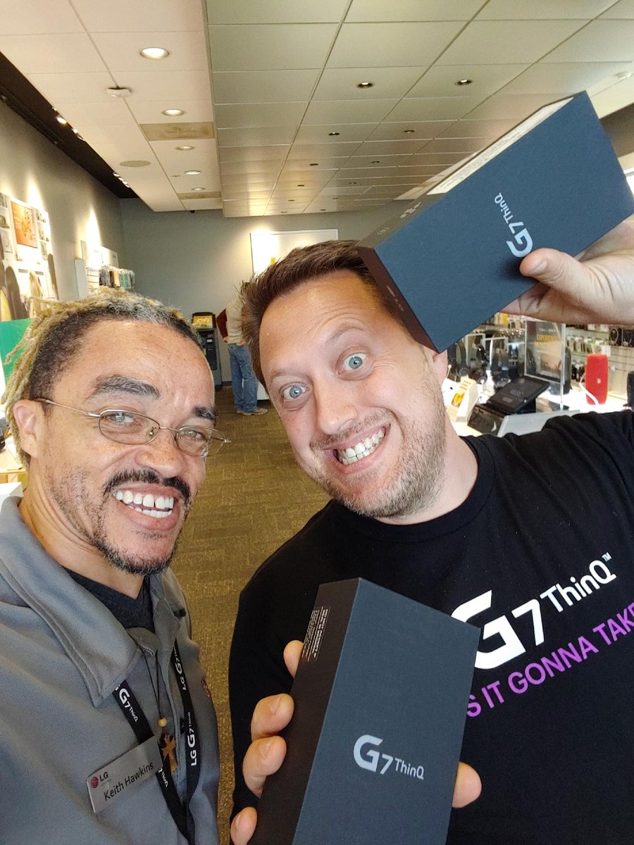 KeithHa99144038's tweet photo. @SellWithLG #G7PartnerUP LG G7 ThinQ BOGO sold by Spencer H. at Fenton, MI Sprint store! https://t.co/DabWFMKmdW