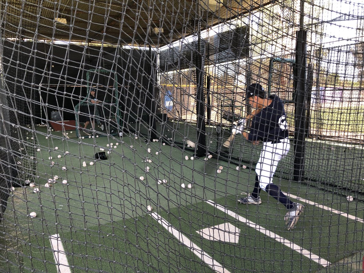 SWFutures's tweet image. 2020 graduate William Grimm in the cage with @rapsodo getting his work in before the game #hitdesign #southwest #futures #allstar
