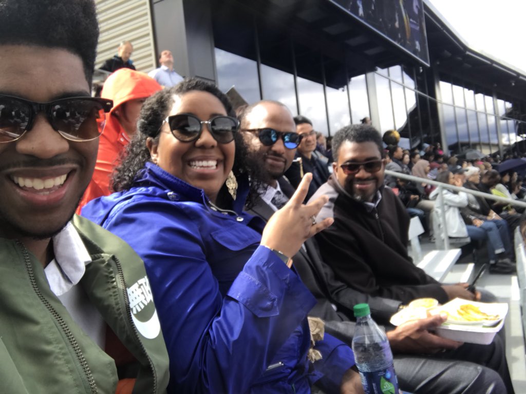 garcid42's tweet photo. We love you! Can’t wait for your dreams to take flight! #beboundless #UWGrad18 https://t.co/k7gt3as50F
