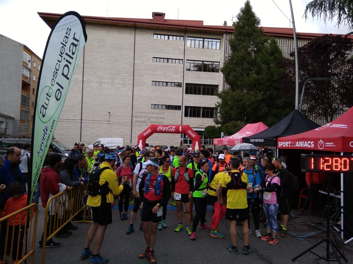 raulbejar's tweet photo. Hemos finalizado @VetonaRuta 2018. Quiero agradecer a los participantes por entender q somos voluntarios. A todos los compañeros q cubren controles,avituallamientos,...@SpcBejar @aytobejar #Bejardeporte Policía Local, vecinos de Candelario,Sanchotello, Puerto de Béjar,... https://t.co/nSwNOlthHE