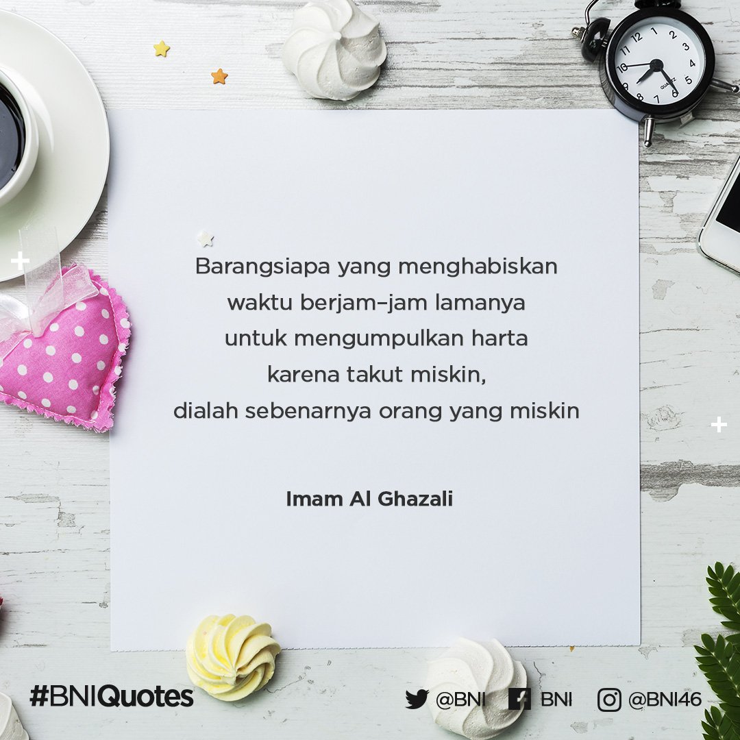 BNI's tweet photo. Banyak cara untuk membahagiakan orang-orang di sekitar kita. Misalnya, dengan bersedekah atau berbagi dengan yang membutuhkan. Yuk, rencanakan kegiatan positif untuk berbagi sama teman #BNIQuotes https://t.co/LqbKbjY7WP