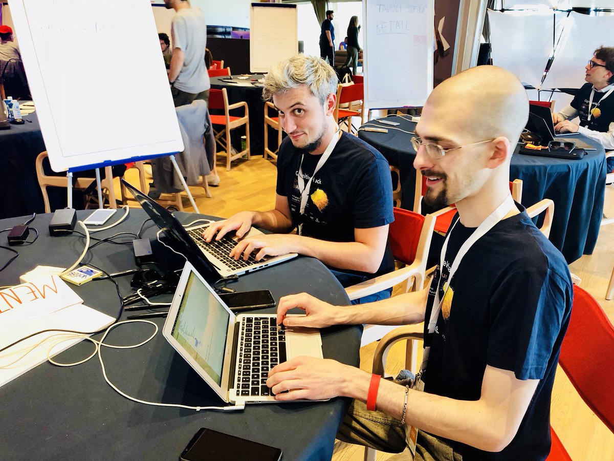 innosans's tweet image. Mi raccomando @fusillicode! Non ti addormentare 😴 e bada ai pupi 👭👫👬 #Community #CognitiveHack