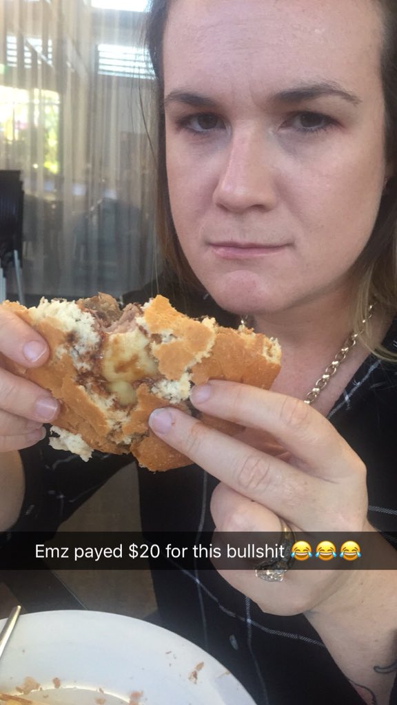 kat__nesss's tweet photo. Bahahah what a crack up 😂😂😂 https://t.co/l2NiHHdEZy