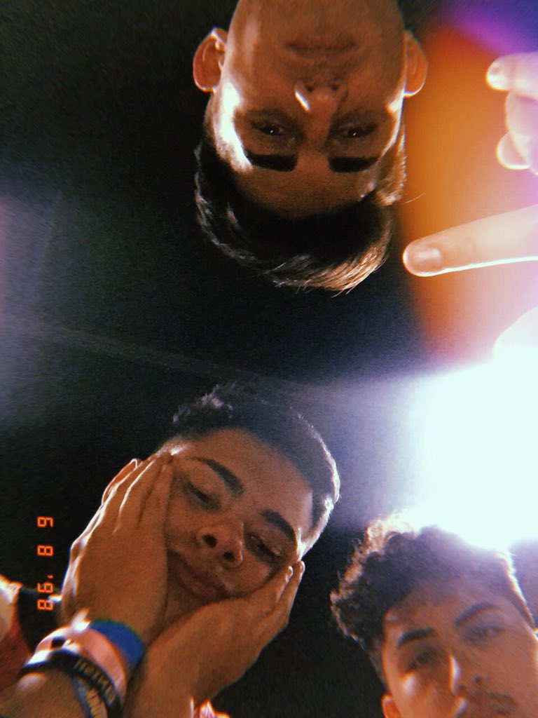 NBAYOUNGBOTE's tweet photo. #GradNite2018 https://t.co/glcYo7SNV1