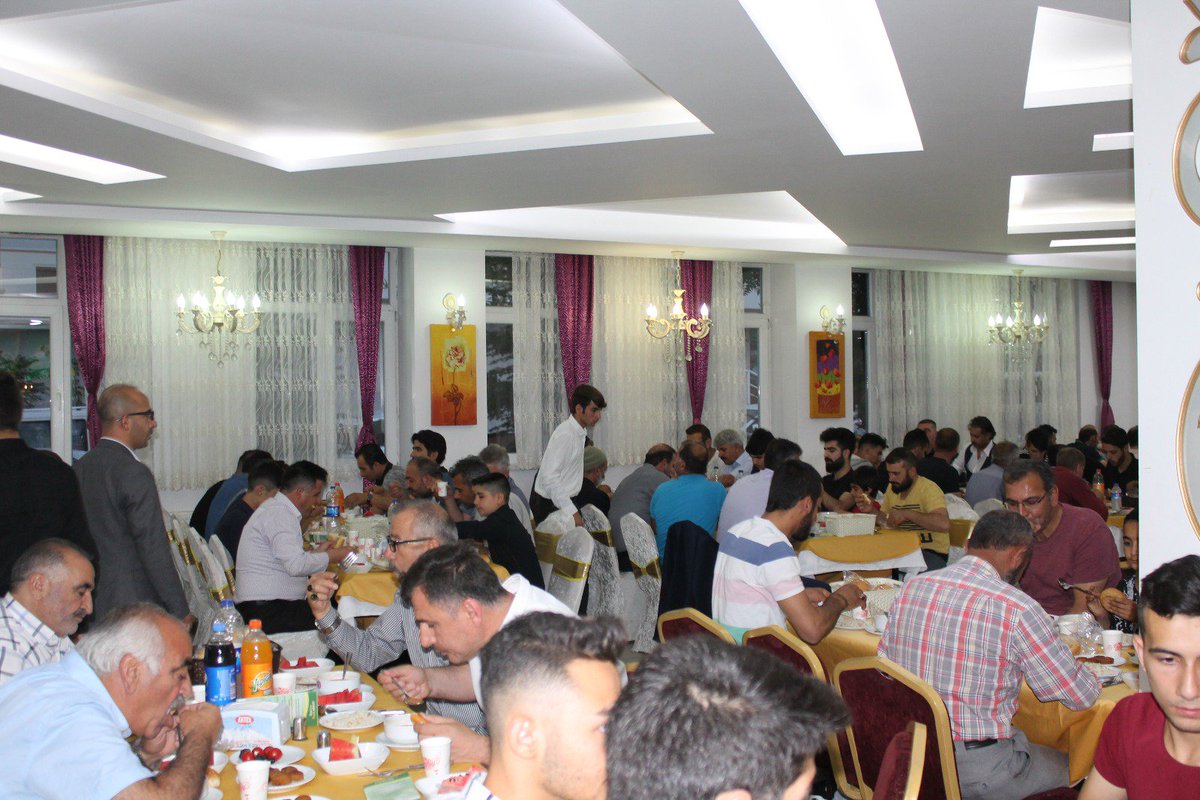 Seçim çalışmaları kapsamında bugün Aksaray  ilimizi ziyaret ettik. Sıcak ilgileri, içtenlikleri ve misafirperverlikleri için teşekkürler #Aksaray
