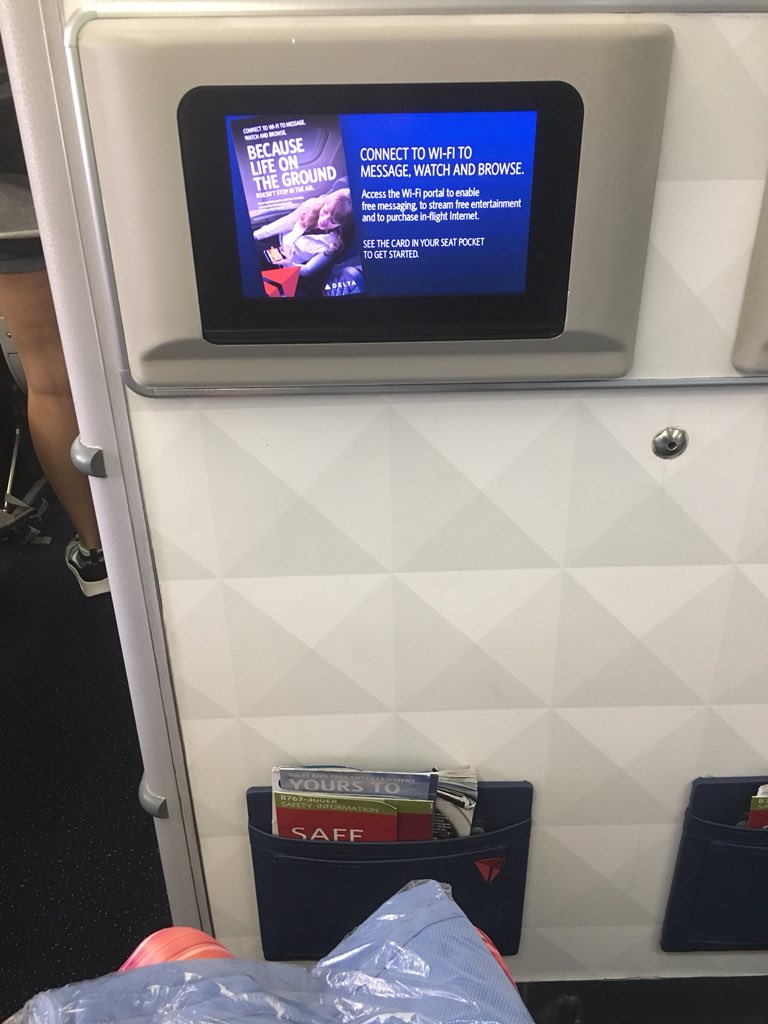 IrishEyes1982's tweet photo. When it all works out and I get the aisle AND no one next to me!! 😀😀😀 #Amsterdam #7HourFlight https://t.co/CCaYoOniAK