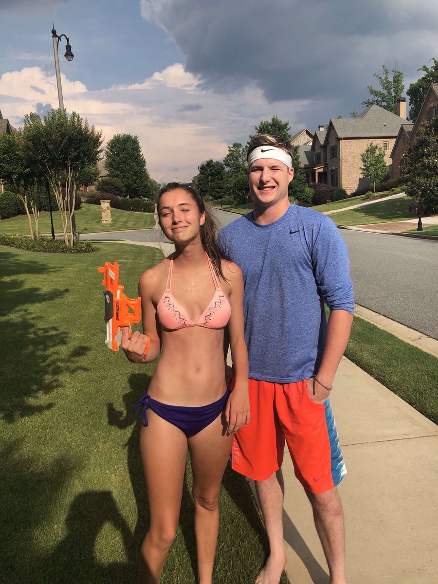 kmhsnerfwar's tweet photo. Will from Purple Cobras eliminated Liza from Get Shrekt https://t.co/lxZAhX5ZVp