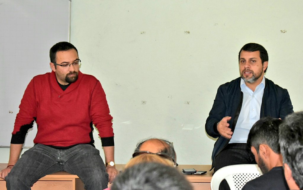 cesitarloja's tweet photo. GRUPO PROPONENTE DECIDE METODOLOGÍA PARA ELEGIR DIRECTOR PROVINCIAL DE AP EN #AZUAY
Hoy, en la sede de @APAzuay, se llevó a cabo reunión del equipo proponente, con la presencia y liderazgo del compañero @PaulGranda, y @jcalmeidapozo coordinador #APAzuay.
https://t.co/0HgtWoNP2p https://t.co/idwFLkVG6M