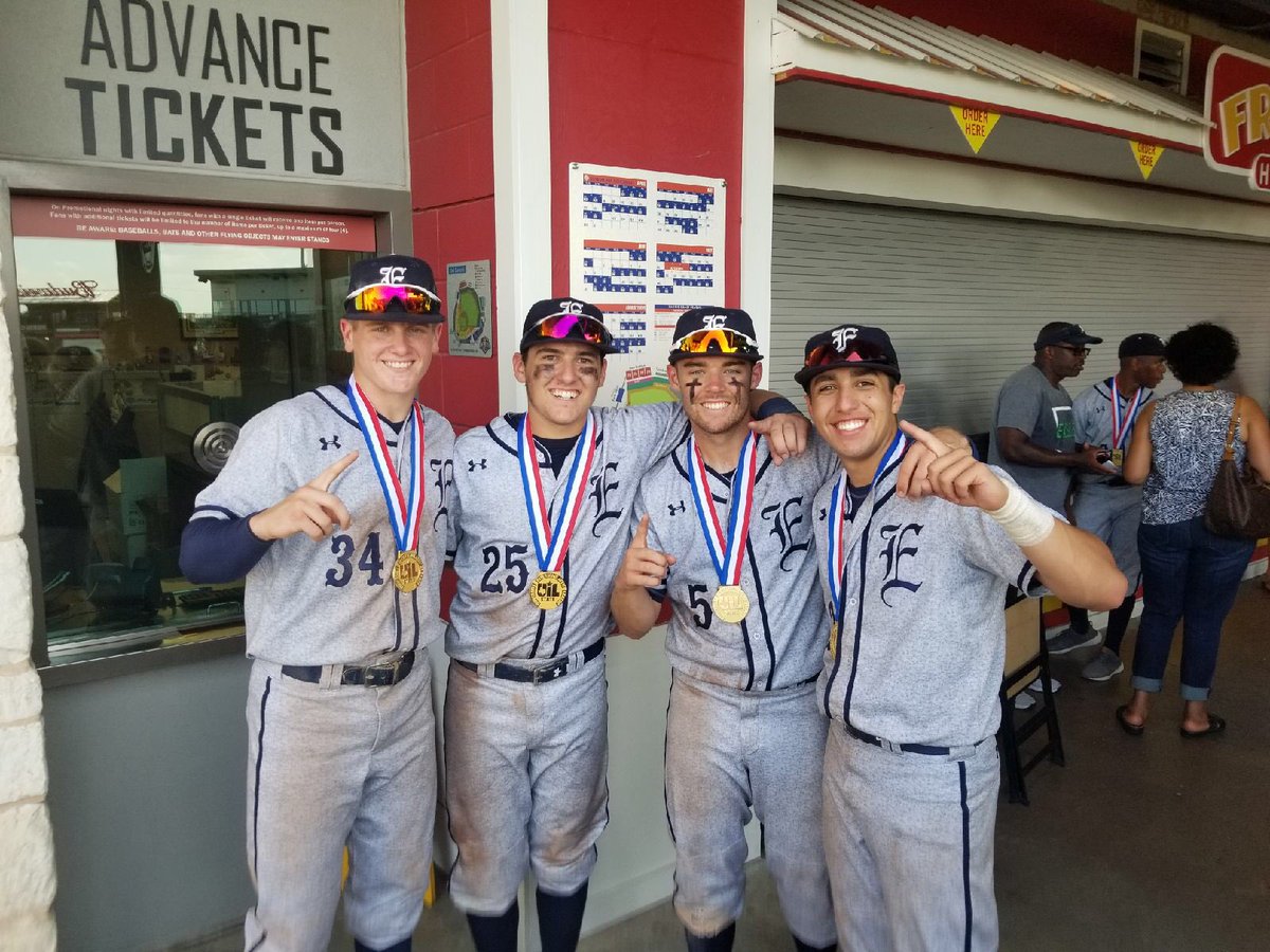 J_Seals03's tweet image. State champs with my brothers⚾️ extremely blessed to be apart of this program for 3 years #peterpiper