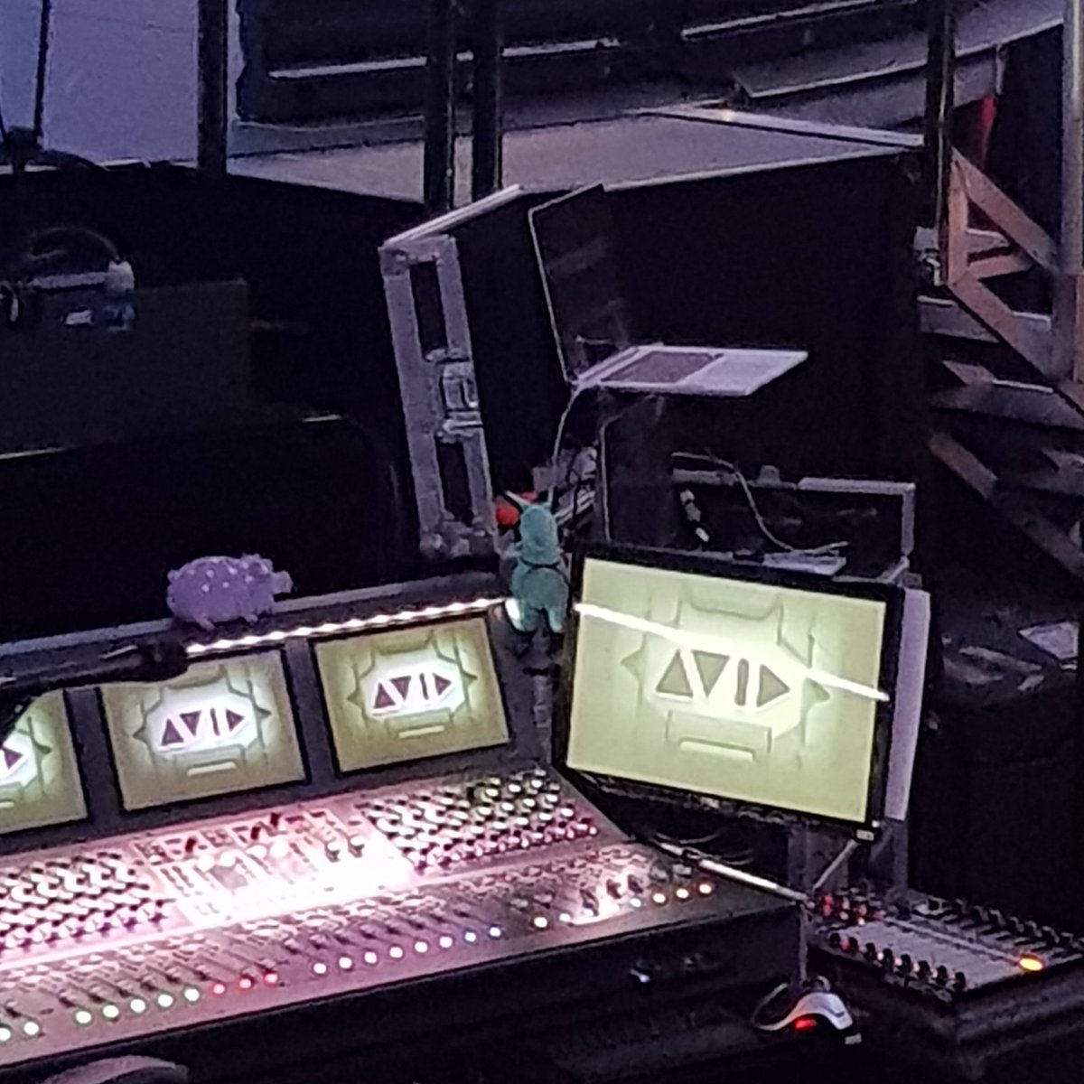 PinkDisneyDoll's tweet photo. Hey Doris ๐ #stageleftdoris https://t.co/KzVJuEI2Dc