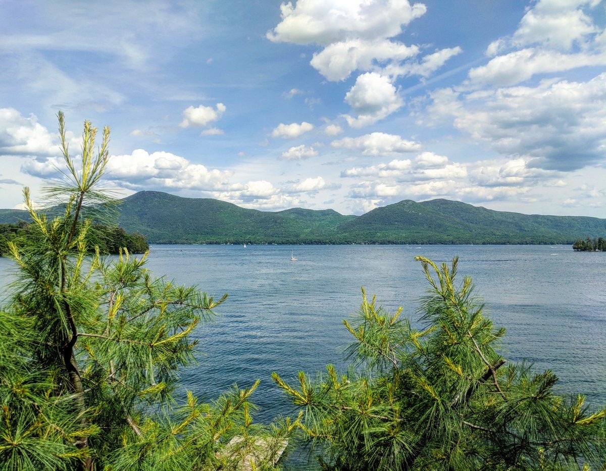 Bluewatermanor's tweet photo. The view from here ☁️

#TavernOnTheLakeLG #LakeGeorge #LakeLife https://t.co/XQ2Lpqekc9