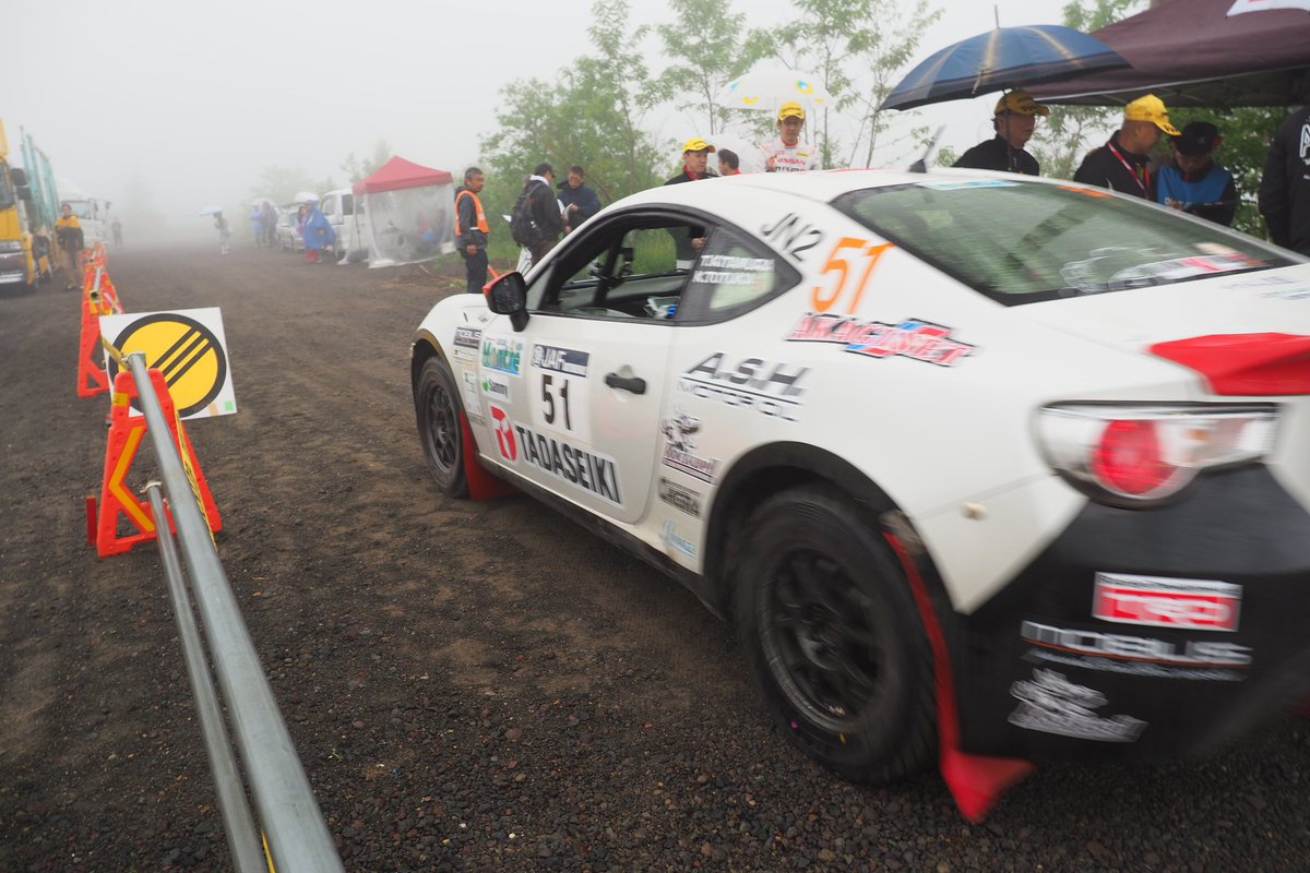 arumo2's tweet photo. AKR KUMHO ECSTA 86(戸塚 和幸選手/北村 飛翔選手)LEG2スタート。今日はクラス4位からの発進。行ってらっしゃい(*´∀｀*)尸"
#モントレー #全日本ラリー #JRC #GarageMobius https://t.co/mOdO8Z6fZ3