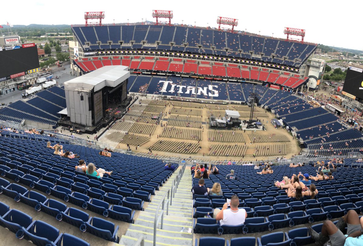 ToddCaulfield's tweet photo. First CMA Fest and we love it! We would love the best seat in the house! #ChevyCMA https://t.co/q3po9Fw0xM
