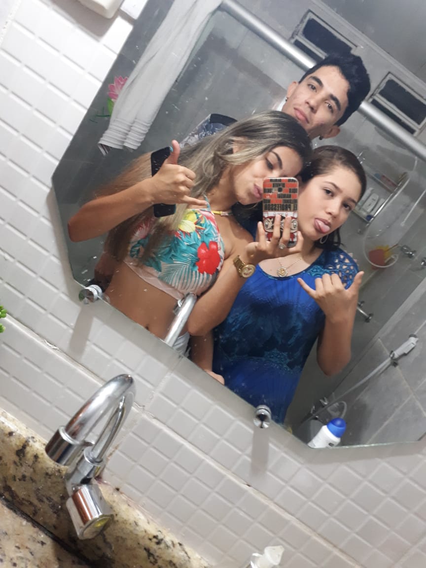 lice2201's tweet photo. Mais um dia juntos, amo dms!!!! @AdilsonFJunior @dudinha3006
#Podevomitar https://t.co/6gilsyEClU