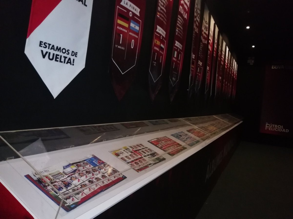 JackHurtado's tweet photo. Una nueva expo de @MuseoyFutbol inicia hoy en el @Jockey_Plaza gracias al @BBVAContinental ¡Disfrútenla todo el mes! 🏆 https://t.co/QP8M2B7Emt