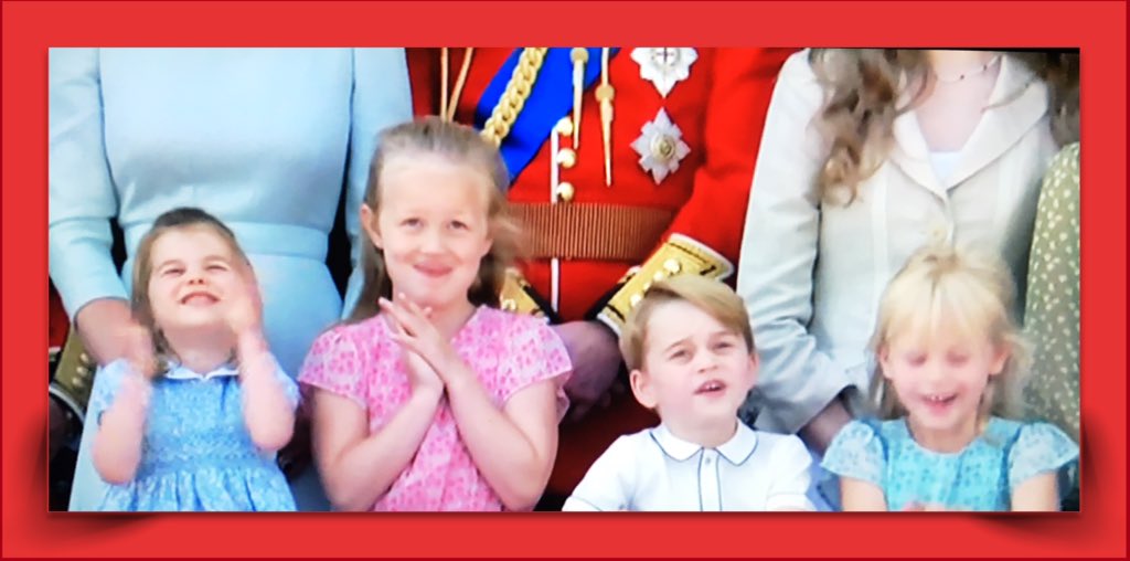 sanshui596's tweet photo. #PrinceGeorge #PrincessCharlotte,Isla & Savannah Phillips on the #balcony at #BuckinghamPalace,during the #flypast following the #TroopingoftheColour.
#BuckinghamPalaceBalcony #Royalfamily #london #redarrows #Queen #official #birthday #aircraft #redwhitandblue #greatgrandchildren https://t.co/AeUMeQbFuA
