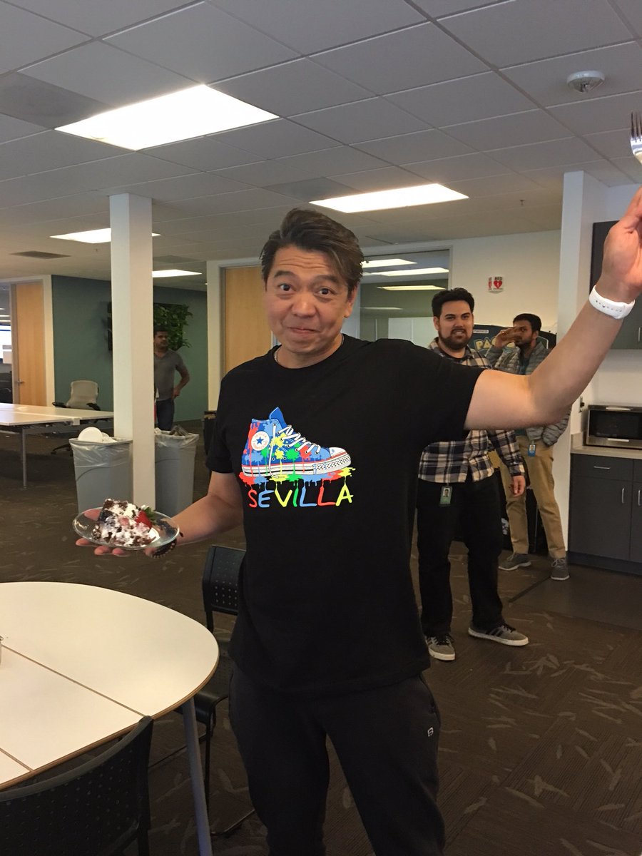 ecartago's tweet photo. Thank you RTR team for my surprise cake and balloons! It was a very nice day. Appreciate the effort guys. #oneteam #rtrteam https://t.co/tgHHB0e9Xy