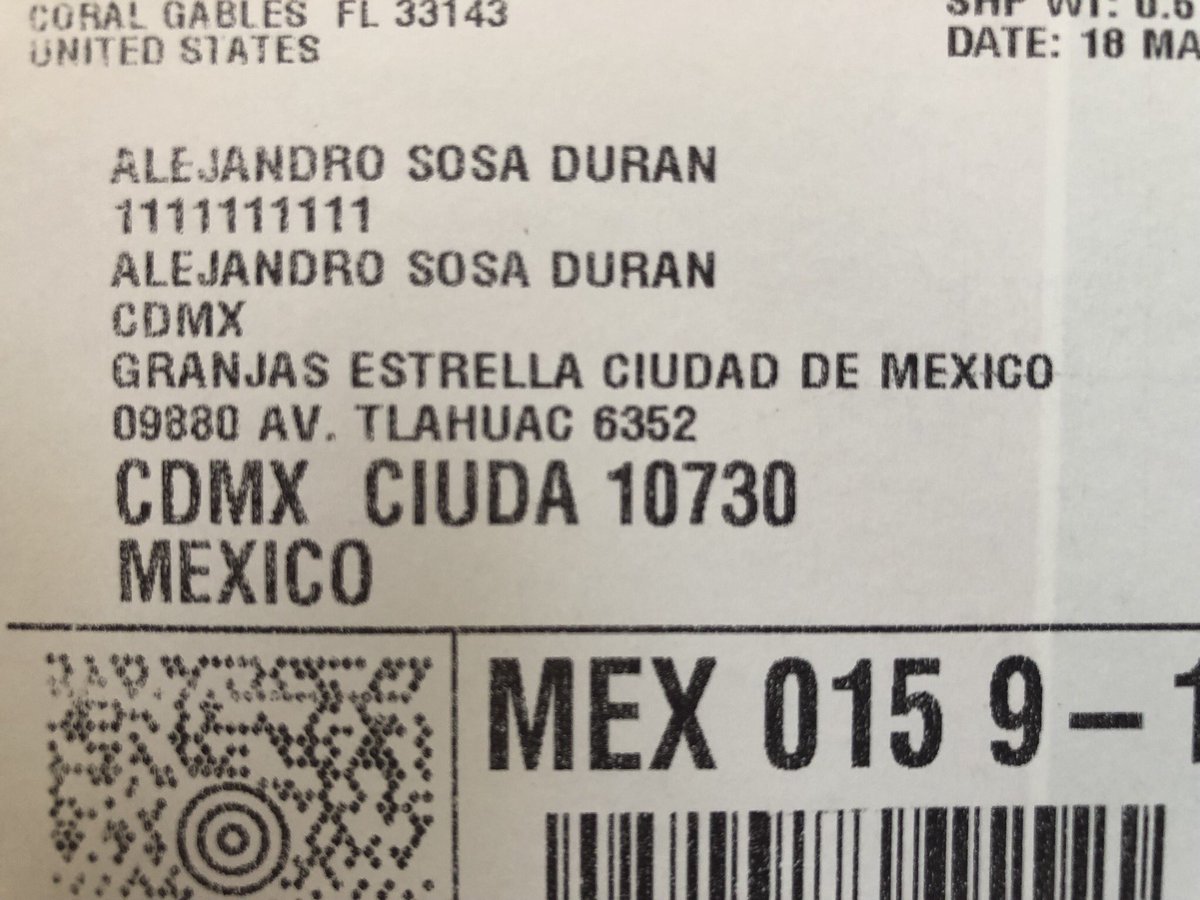 jorgeramosnews's tweet photo. Votar desde el extranjero no debe ser un acto de fe. ¿Por qué mi boleta de votaciòn va a este señor y no directamente al INE? ¿Cómo sé que lo van a contar? ¿Por qué es tan difícil -y caro- para los mexicanos votar desde el extranjero? ¿Será que no quieren que 12 M influyan? https://t.co/AwMmzSdMiI