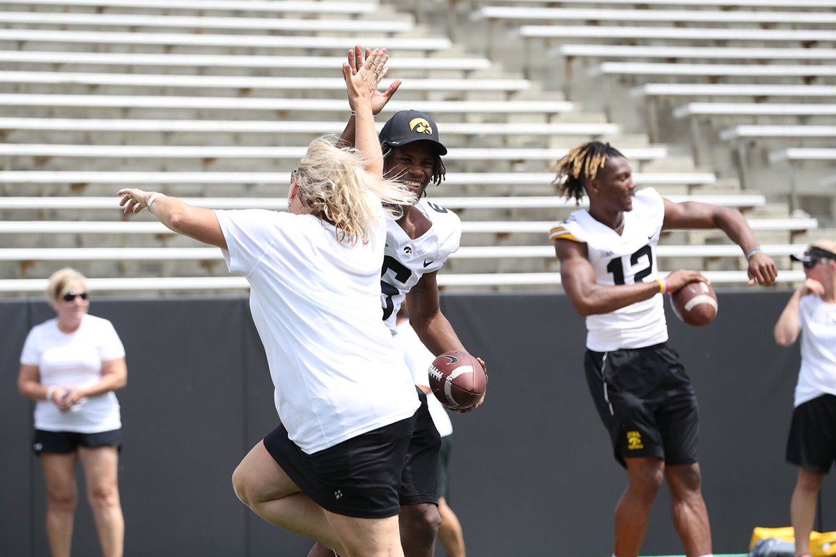 HawkeyeFootball's tweet photo. Ladies, who’s going to be here next year? If you’re undecided, just check out these photos | @IowaLFA #FTK 
https://t.co/1CdH4TGjZK https://t.co/MgOBpBjDz6