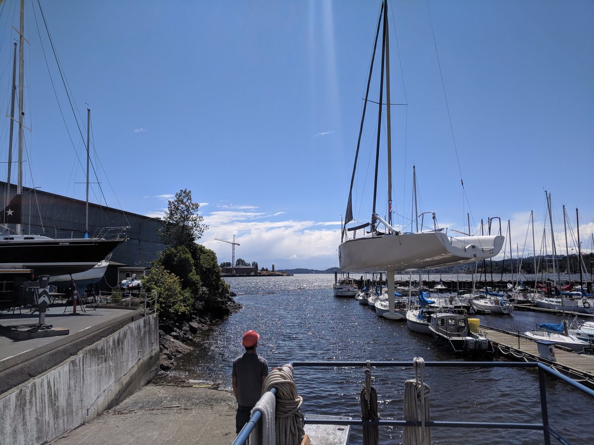 CFSAESQ's tweet photo. Saying goodbye to some new friends. Thanks to all the racers for an awesome time and hope you all have some good news stories to tell. @m24worlds2018 #yyjsailing #yyjhoststhrworld https://t.co/8eZFR83Eh0