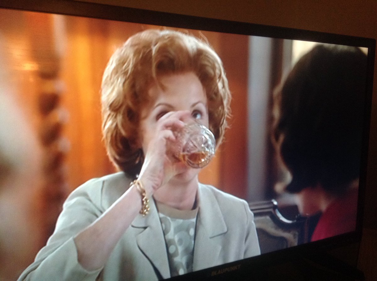 2020Comms's tweet photo. Barbara Castle, Secretary of State, was told by her Prime Minister, "not to upset" #Ford during the #MadeInDagenham negotiations.
A shot of Whiskey later, she convinced herself to take a risk in the name of equity and guaranteed changes in the law.
#BackTo60 for #50sWomen https://t.co/wBCzy1CK5R