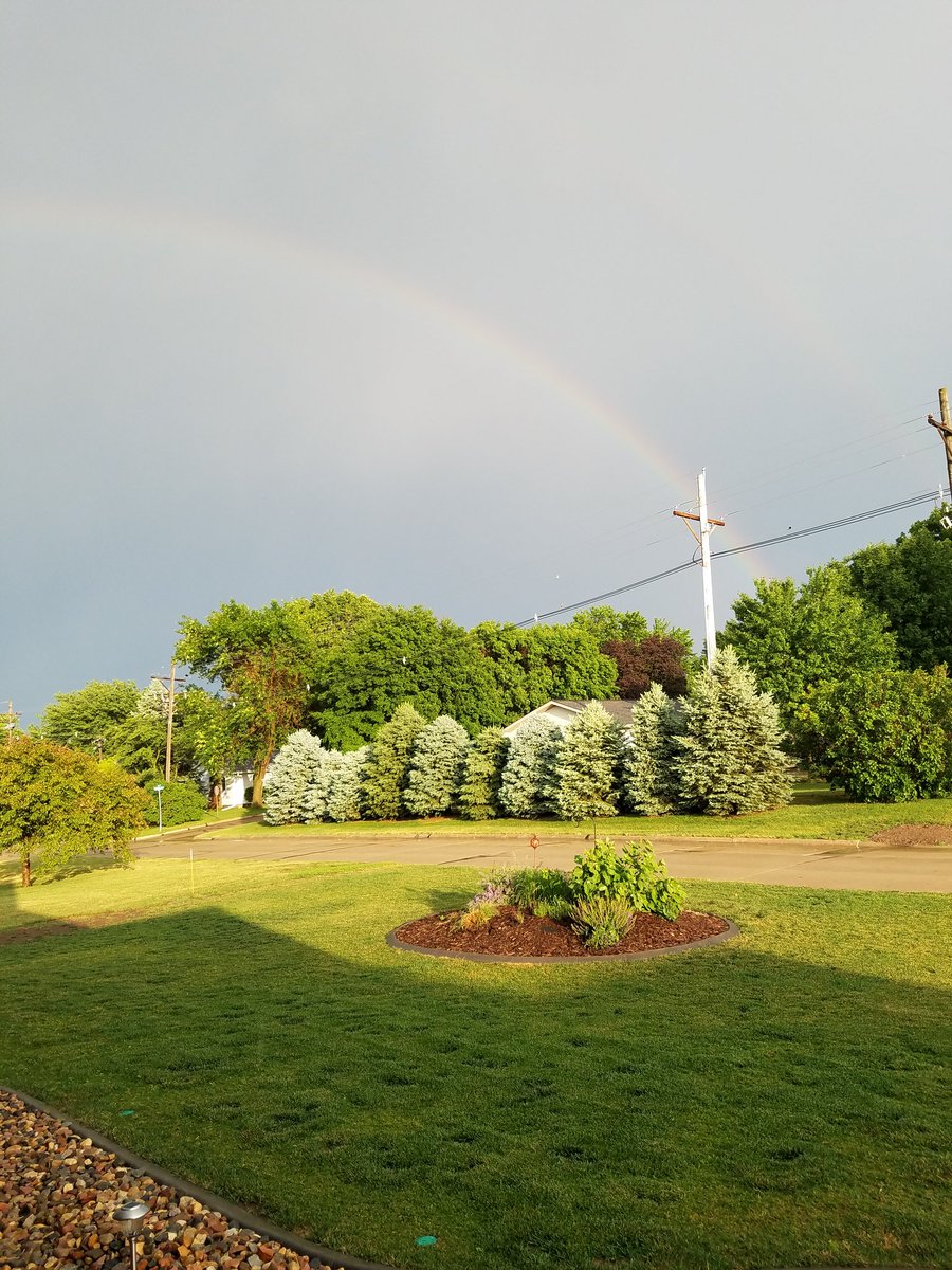 regeniafal's tweet photo. After the rain https://t.co/8P9YYCyJLB