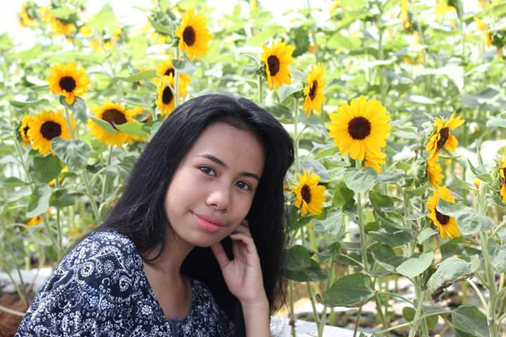 MNLVANESSA_TWT's tweet photo. ++ ganun ka-close, i want to say i loveeeee youuu po and pls smile for me always bc i rlly rlly love you smile. ingat always ate! 💜💜
#MagicTrix #TrixWillGetAConcertTix
—margie✨ https://t.co/Z0z3oKVss8
