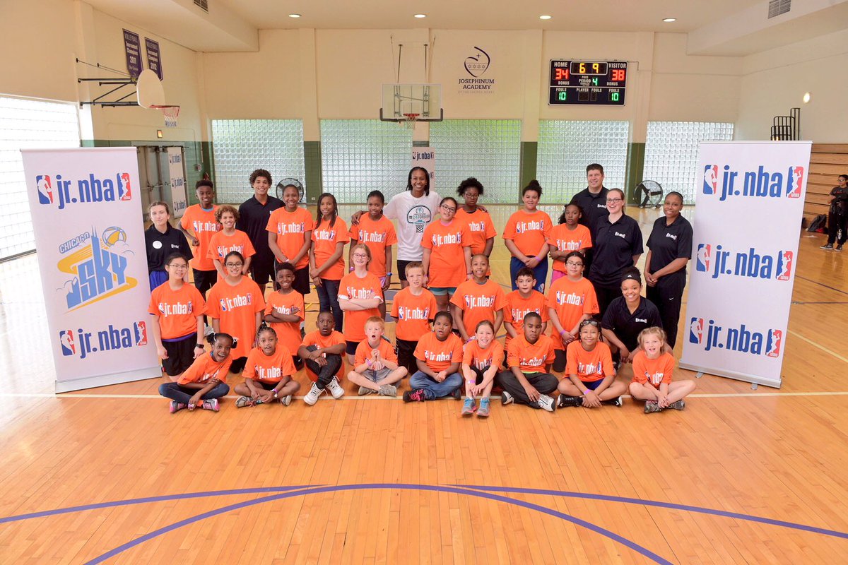 jrnba's tweet photo. Earlier today, @Catchin24 hosted a #JrWNBAWeek clinic in partnership with @Catchthestars24 &amp; Josephinum Academy! #ThisIsWhyWePlay https://t.co/gWlTK4lb8r