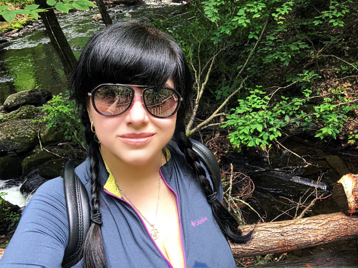 starksierina's tweet photo. All day in world of waterfalls... donโt feel my legs... But it was worth it! Note to myself: wear hiking boots, sneakers is not stable enough! Anyway we had so much fun! #chasingwaterfalls #advencha https://t.co/Gl9g8sq5cw