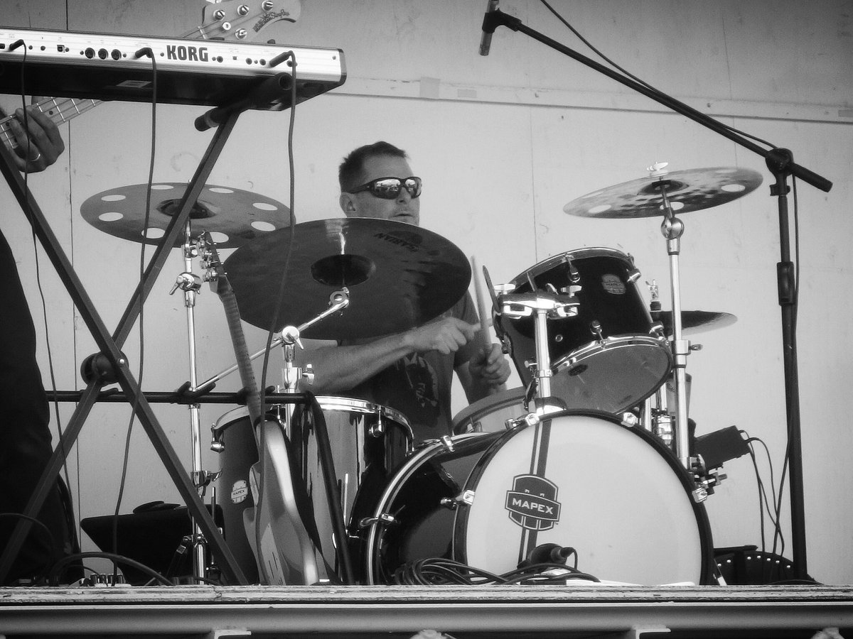 CharlieGraci's tweet photo. Groovy Brothers Rockin’ the Milton Fairgrounds today.  Mac and Cheese Festival wasn’t Cheesy at all....well kinda! @drumzrool @ShaunNoronha https://t.co/cbIwoT1pP4
