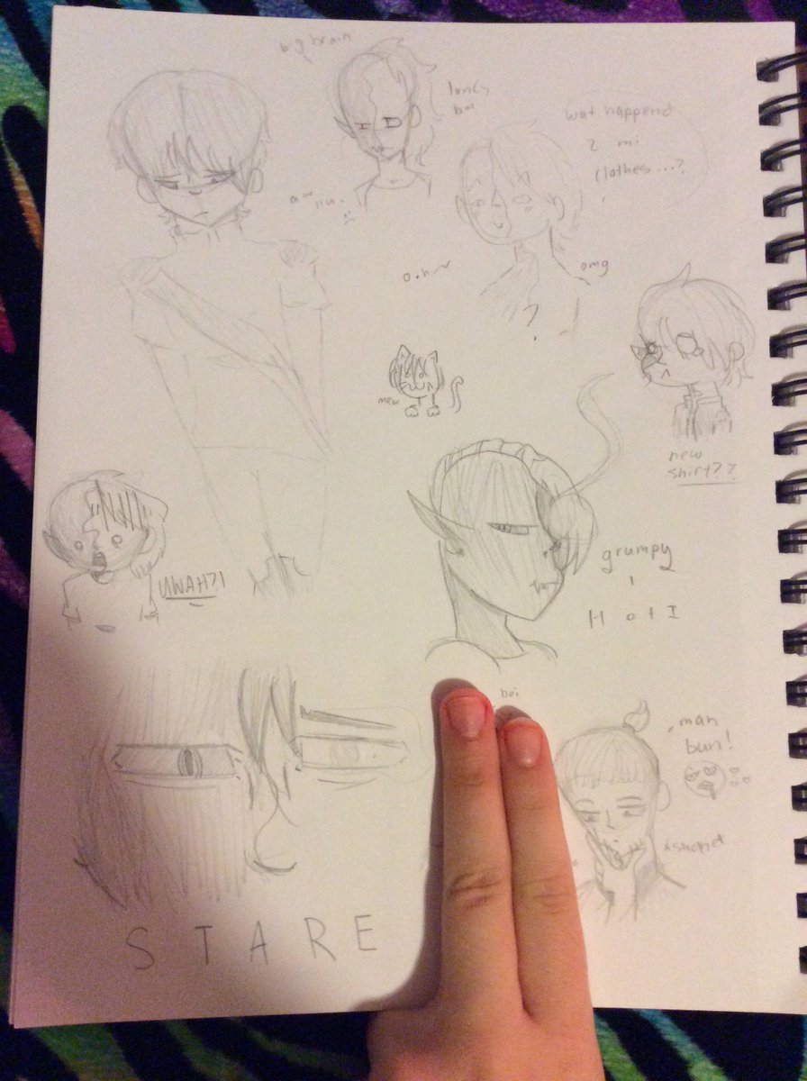 NoteBlock5's tweet image. Glow up 👌🏻 THE HAUNTED

Grayson has a man bun because I felt like it 😂