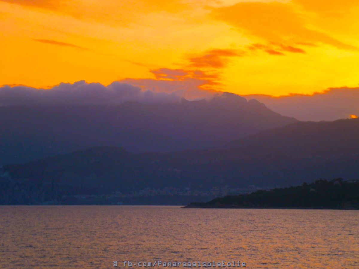 @LinKiamici, #amici sul #web  #LinkiAmici #FB facebook.com/LinkiAmici  #site: linkiamici.blogspot.com/ncr  -  #YT goo.gl/uJU0Q  - #Panarea #eolie