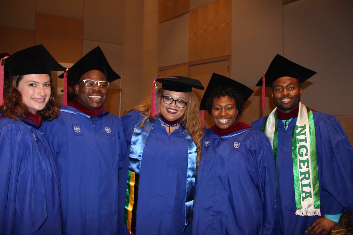 DePaul_News's tweet photo. Backstage with new @CMNDePaul graduates.

#DePaulGrad2018 #herewedo 🔵🔴🎓

📸Carol Hughes, @DePaulU https://t.co/yUaI0Eniz8