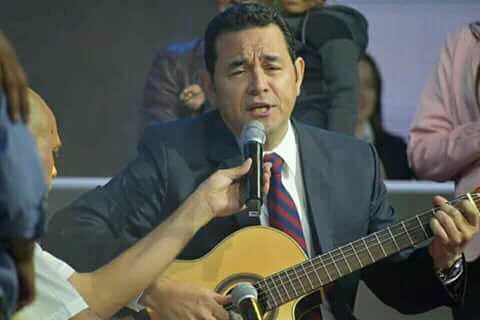 alekz7_Gz's tweet photo. mejor tocame esta :vG<
regresa a @MoralejasGuate  pinche prro que es lo mejor que sabes hacer >:v #RenunciaYa 
#Hail100cia https://t.co/ry2CDMhsAb