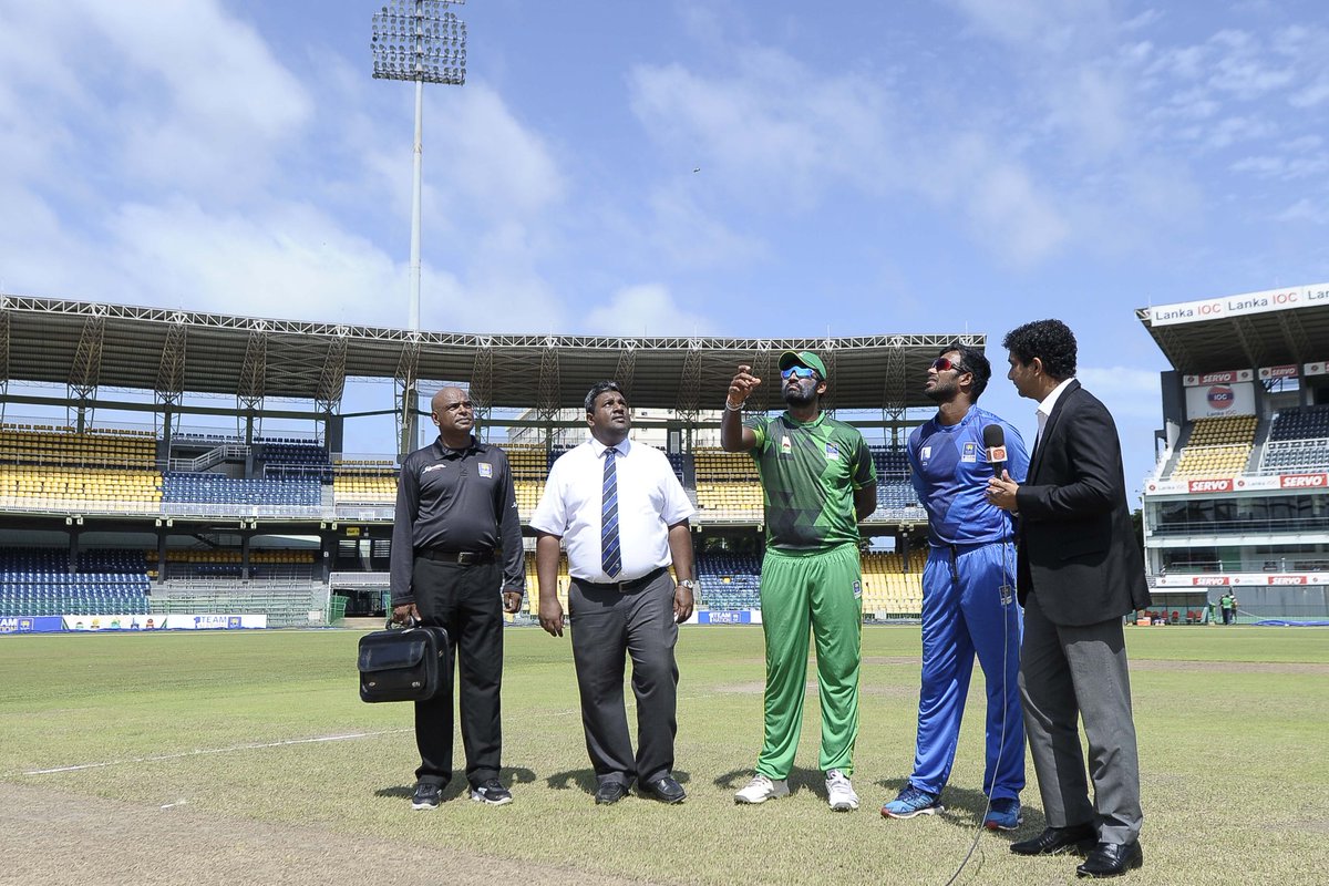OfficialSLC's tweet photo. #SLCSuperFour Provincial Finals: Galle 90/1 after 18 overs. LIVE: https://t.co/ovDwexgMtF https://t.co/AsRnFPDVqz