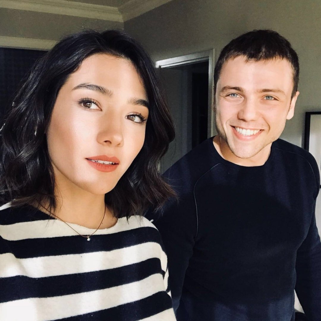 Listedeyiz hala anamm
HatrıBizdeSaklı YavBah