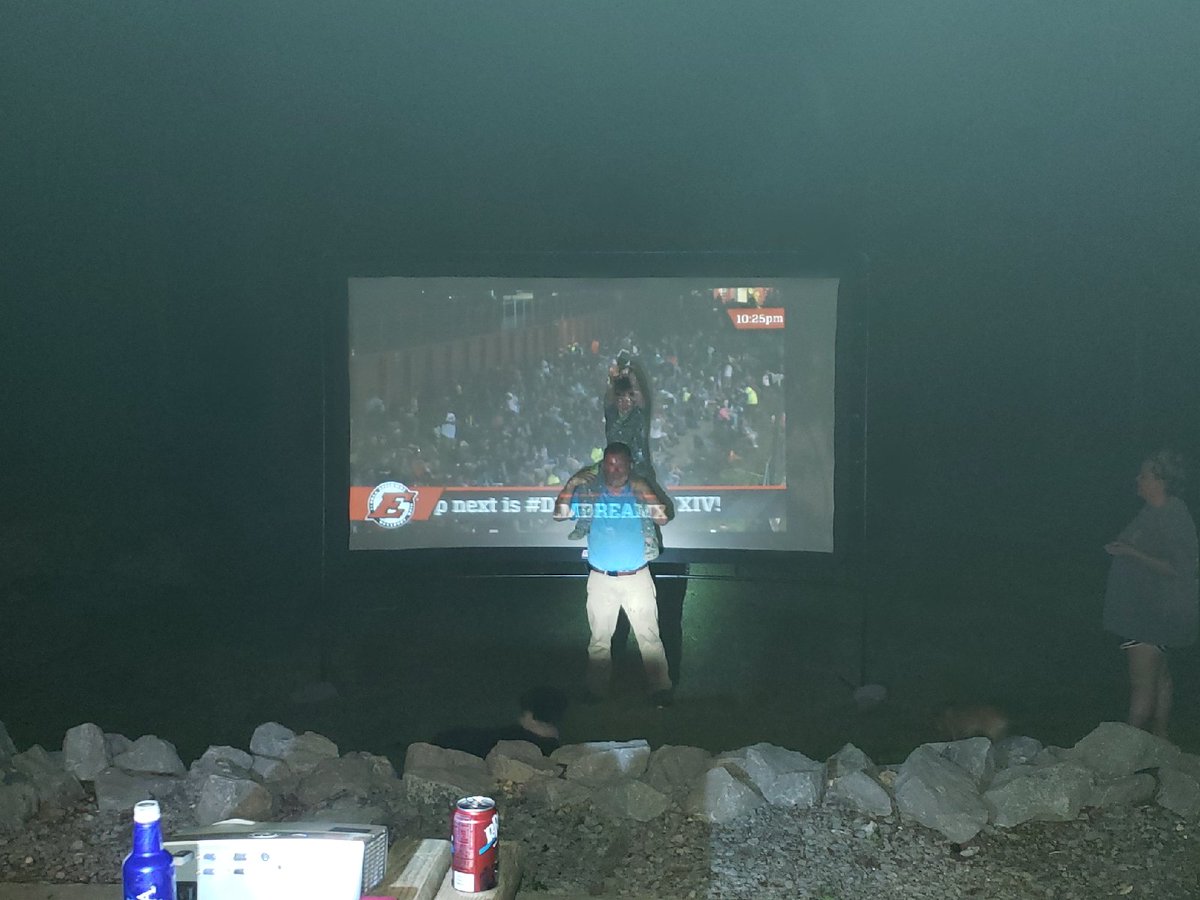 Watching #DLMDreamXXIV @ #EldoraSpeedway on 12ft screen at the Redneck Riviera!