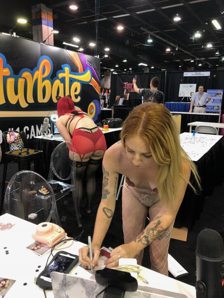 EXXXOTICA Expo tweet media
