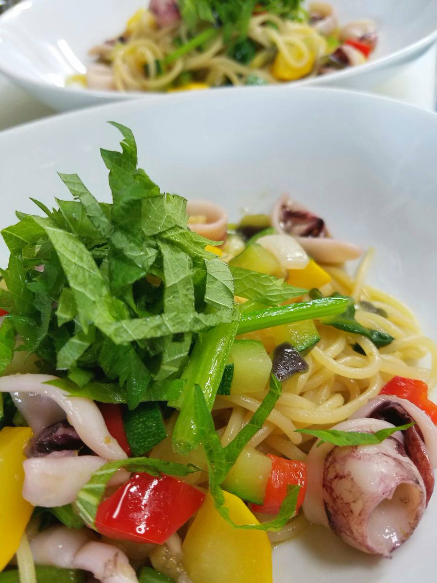 養父市イタリアン ヴェルデピアット Twitterissa 今日は仲良く取分け 休日ランチ パスタ ピザ スープ サラダ付 2名様用 30 3名様用 4700 ランチ14時半迄 日替りパスタは ヤリイカ 旬野菜の和風ゆず胡椒 1000 養父市特産朝倉山椒 夏メニュー実施中 養父市イタリアン ヴェルデピアット Twitterissa 今日は仲良く取分け 休日ランチ パスタ ピザ スープ サラダ付 2名様用 30 3名様用 4700 ランチ14時半迄 日替りパスタは ヤリイカ 旬野菜の和風ゆず胡椒 1000 養父市特産朝倉山椒 夏メニュー実施中