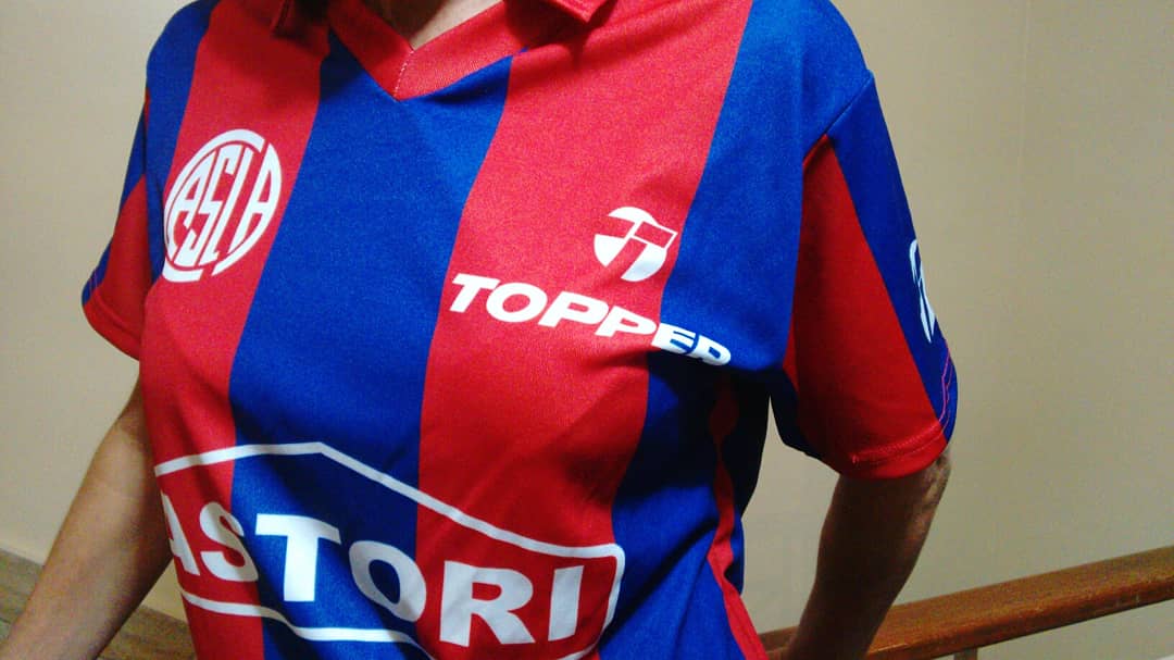 cenretroSL's tweet photo. 💅Sábado a la noche y tu cuerpo lo sabe.
✓Modelo #Topper91 por #CentroAtrásSL: $600
✓Talles S M L
✓Pedidos por mensaje privado!
#SanLorenzo #CASLA #SLA #Ciclón #Boedo #EscuelaDeTablones https://t.co/m7Y5cHt6iv