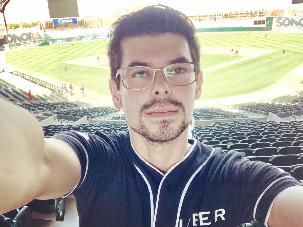 daveminguez's tweet photo. A 43°C ☀️ muero de calor! 💦 #Naranjeros #UberTeam #UberComms https://t.co/qUwF1Bd4Tr