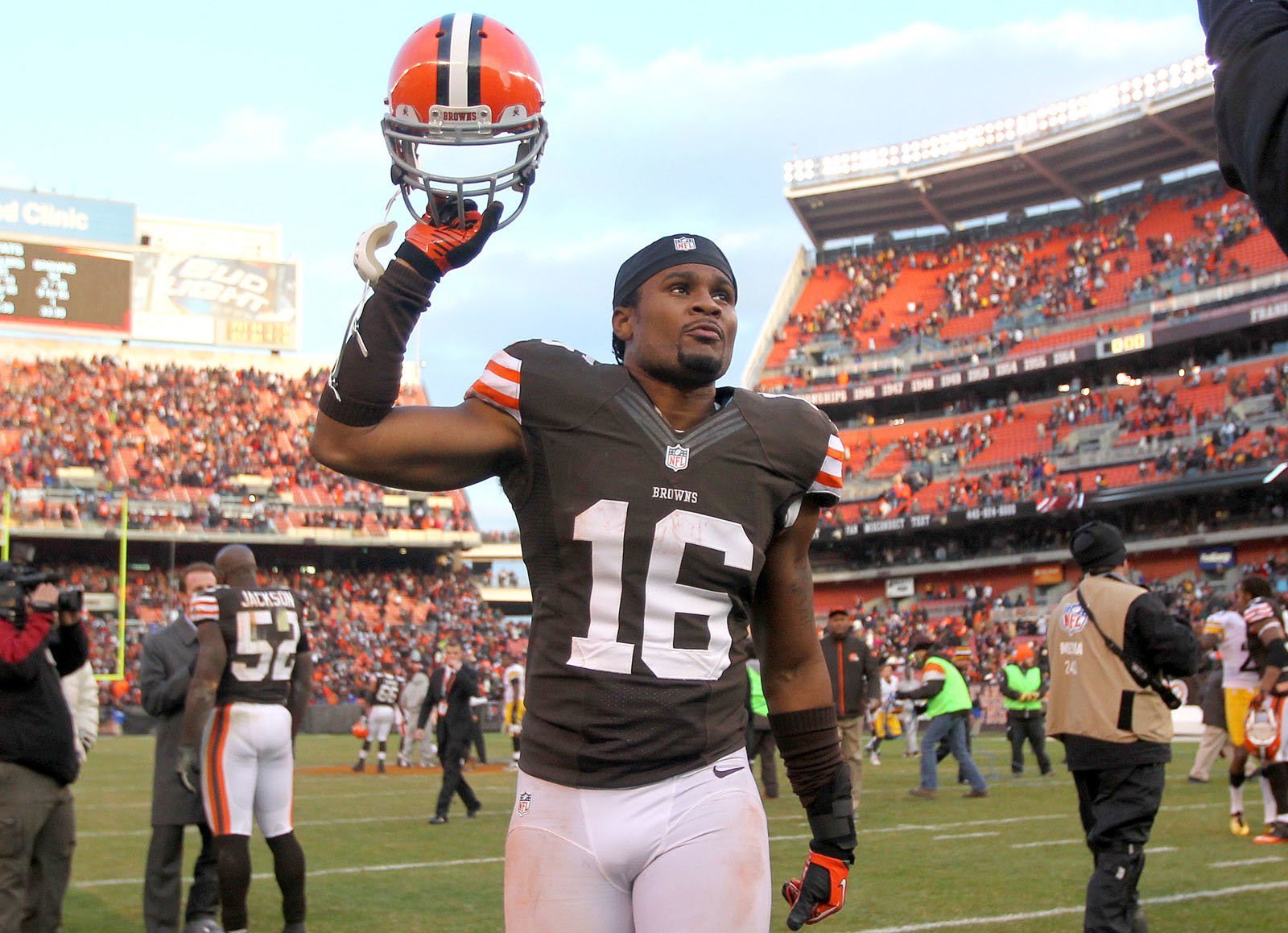 Happy birthday to Josh Cribbs a legend 