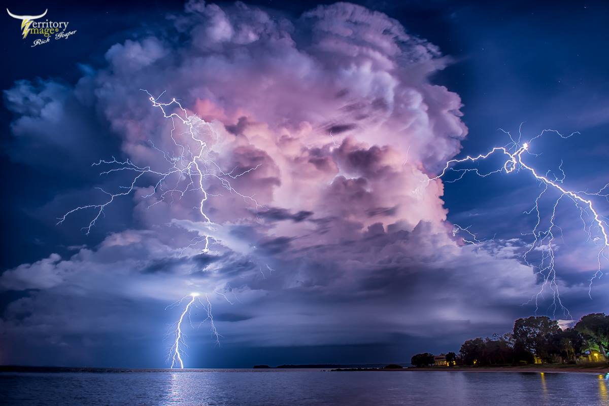 StormHour's tweet photo. Lightning from 2015 in the Northern Territory, Australia! Photo credit: Rick Gosper. #StormHour https://t.co/ACmDRE4Eke
